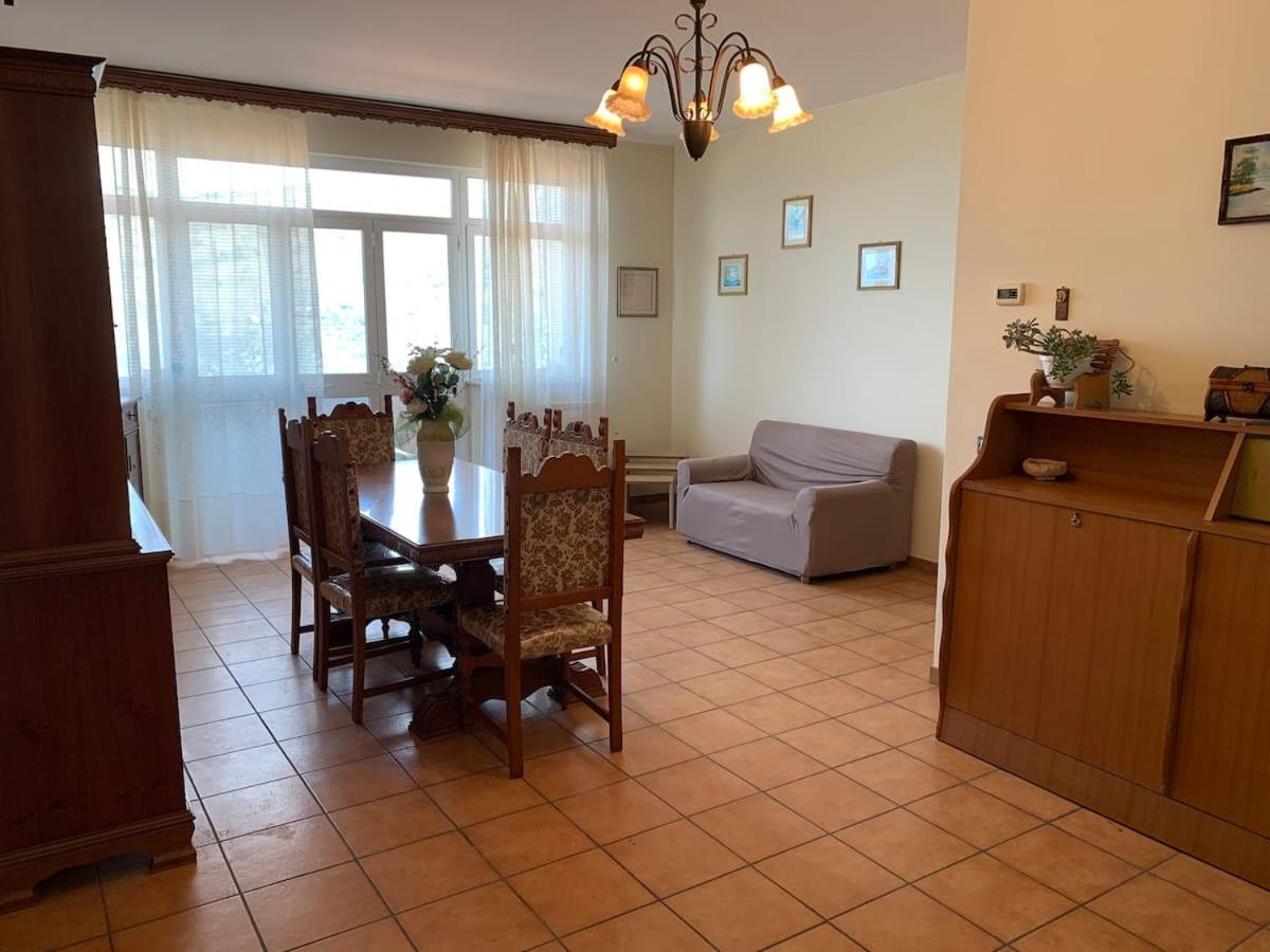 Apartamento Casa Di Tommaso Sonnino Exterior foto